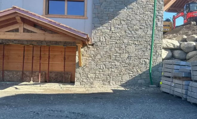 Muret en pierre, Moutiers, Maçonnerie Générale FY